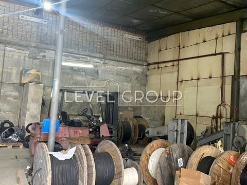 комерційна за адресою Залізнична вул., 32