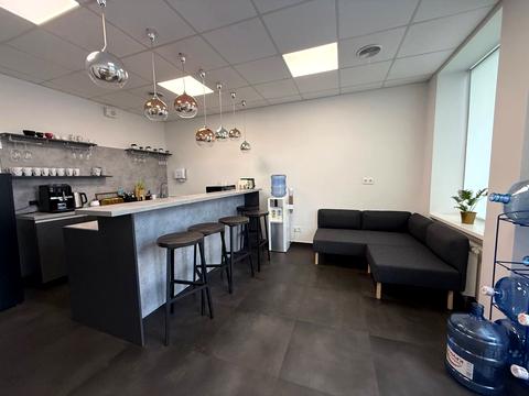 коммерческая по адресу Сімʼї Прахових ул. (Гайдара), 58