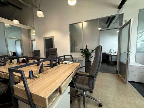 коммерческая по адресу Сімʼї Прахових ул. (Гайдара), 58