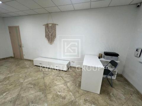 коммерческая по адресу Єрощенка ул., 12