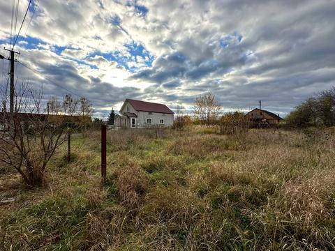 ділянка за адресою Центральна вул. (Леніна), 2а