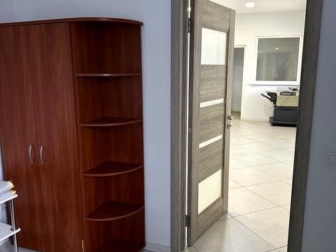 комерційна за адресою броварський проспект, 161-а