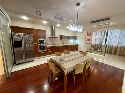 квартира за адресою Кропивницького вул., 10