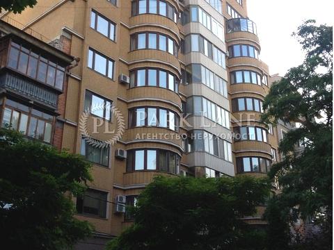 квартира за адресою Кропивницького вул., 10