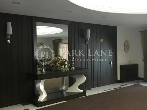 квартира за адресою Кропивницького вул., 10