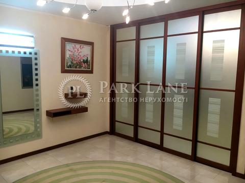 квартира за адресою Кропивницького вул., 10