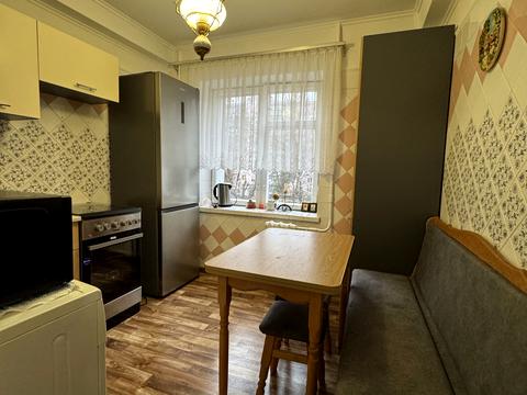 квартира за адресою Євгена Коновальця вул. (Щорса), 35