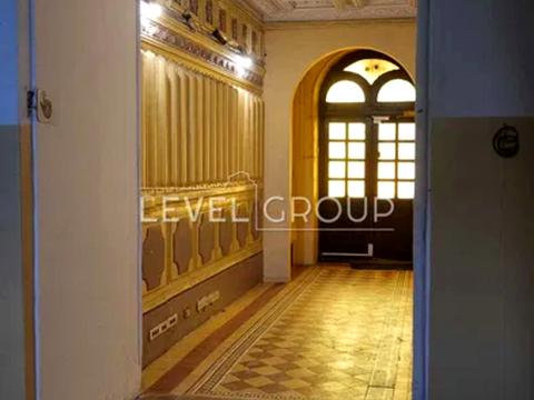 комерційна за адресою Андріївський узвіз, 34