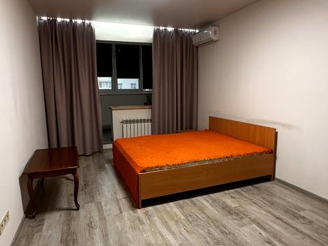 квартира за адресою Київ, Милославська вул., 3