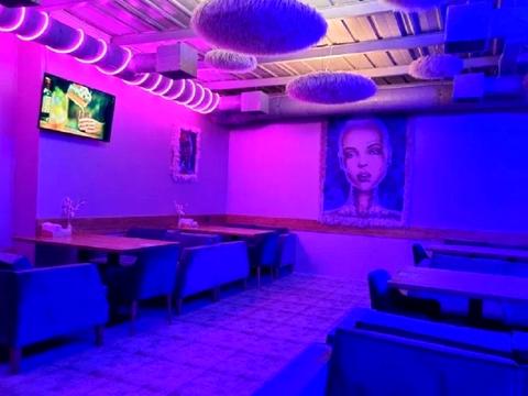 комерційна за адресою Київ, Хрещатик вул., 12