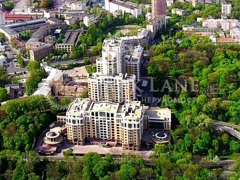 комерційна за адресою Михайла Грушевського вул., 9б