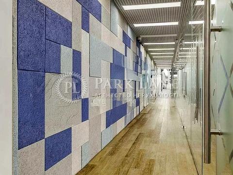 комерційна за адресою Михайла Грушевського вул., 9б