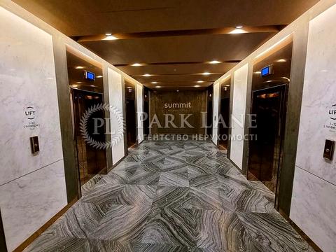 комерційна за адресою Михайла Грушевського вул., 9б