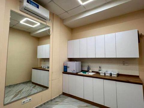 коммерческая по адресу Крещатик ул. (Kreschatic), 13