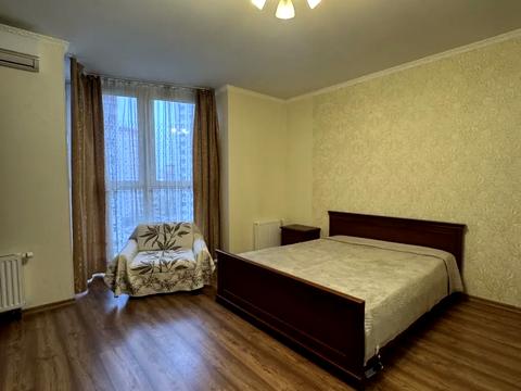 квартира по адресу Драгоманова ул., 2-Б