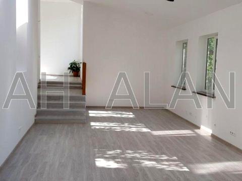 комерційна за адресою Редутна вул., 58