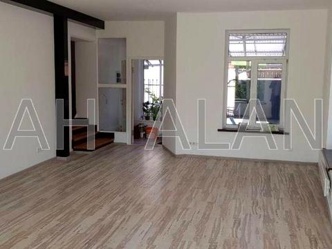 комерційна за адресою Редутна вул., 58