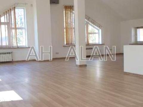 комерційна за адресою Редутна вул., 58