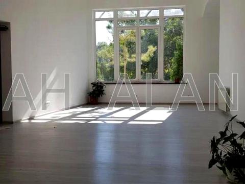 комерційна за адресою Редутна вул., 58