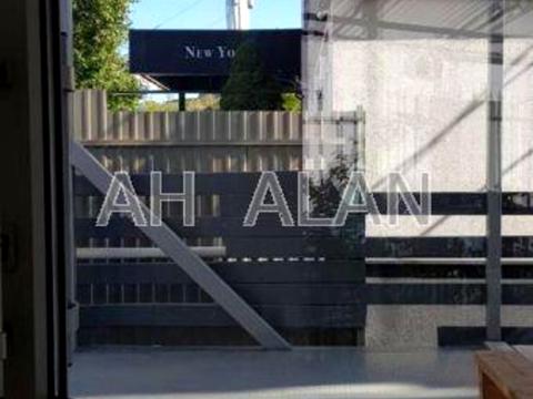 комерційна за адресою Редутна вул., 58