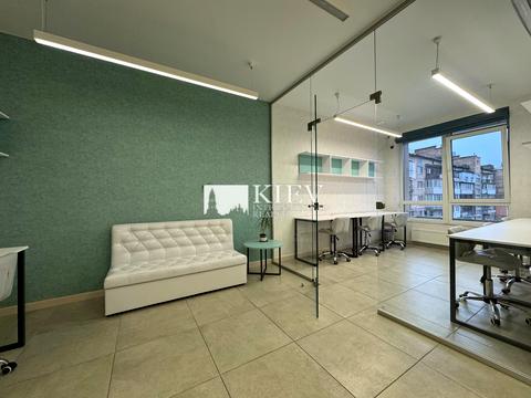 комерційна за адресою Жилянська вул., 68