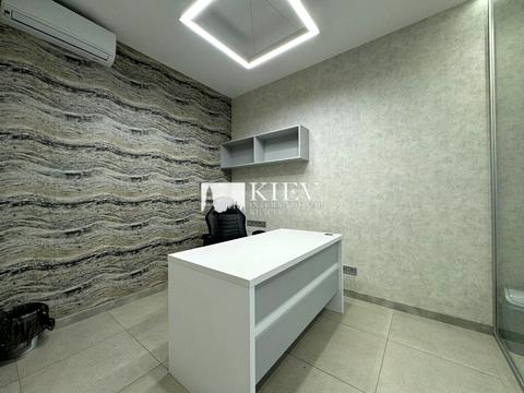 комерційна за адресою Жилянська вул., 68