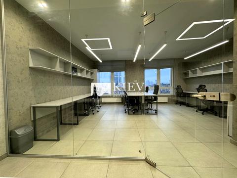 комерційна за адресою Жилянська вул., 68