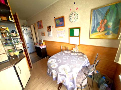 квартира за адресою Дмитра Луценка вул. (Крейсера "Аврора"), 9