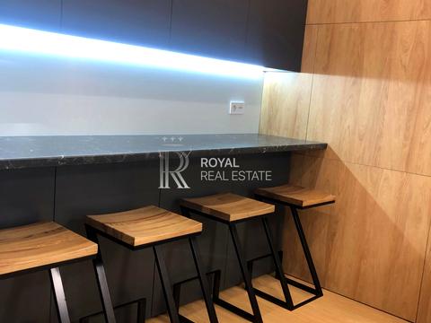 комерційна за адресою Кловський узвіз, 7