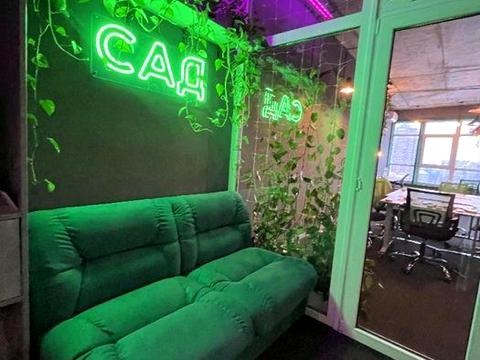 комерційна за адресою Кловський узвіз, 7