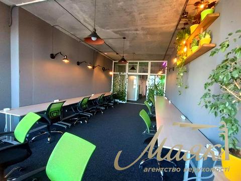 комерційна за адресою Кловський узвіз, 7