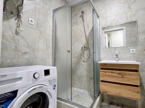 квартира за адресою Олега Мудрака вул. (Генерала Наумова), 1-Б