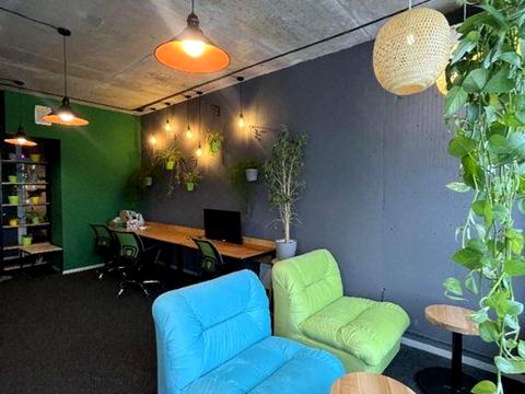 комерційна за адресою Кловський узвіз, 7