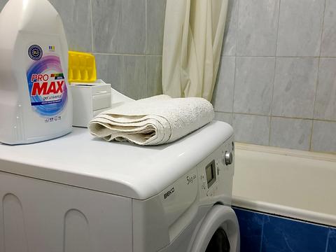 квартира за адресою Олександра Махова вул. (Жолудєва), 8-А