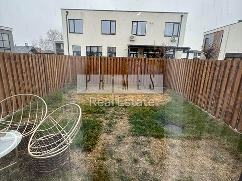 будинок за адресою с. Гнідин, Центральна вул.