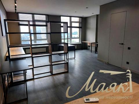 комерційна за адресою Київ, Жилянська вул., 68