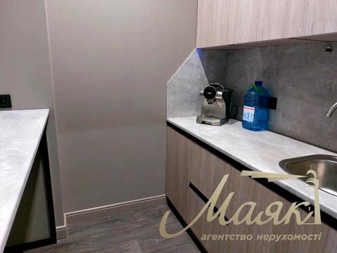 комерційна за адресою Київ, Жилянська вул., 68