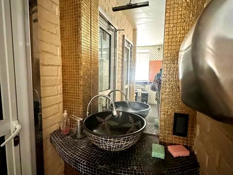 комерційна за адресою Олекси Тихого вул. (Виборзька), 89-А