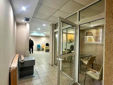 комерційна за адресою Олекси Тихого вул. (Виборзька), 89-А