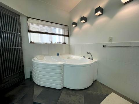 квартира за адресою Старонаводницька вул., 13