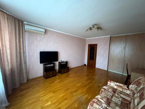 квартира за адресою Анни Ахматової вул., 35-А