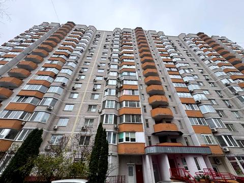 квартира за адресою Анни Ахматової вул., 35-А