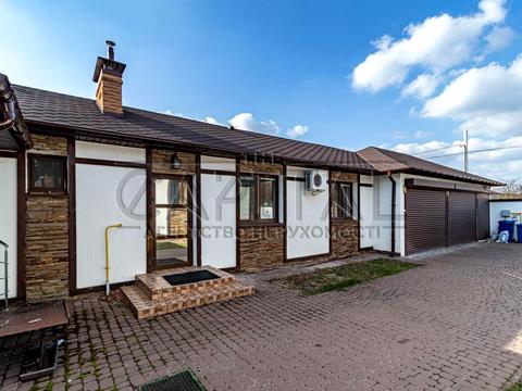 будинок за адресою Святищенська вул.