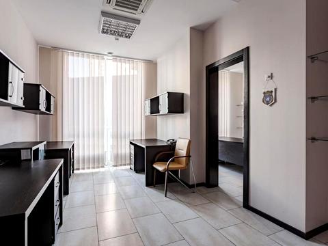 комерційна за адресою Валерія Лобановського просп. (Червонозоряний), 4-Б