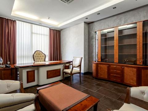 комерційна за адресою Валерія Лобановського просп. (Червонозоряний), 4-Б