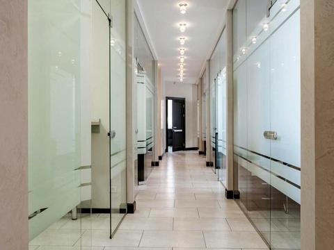 комерційна за адресою Валерія Лобановського просп. (Червонозоряний), 4-Б