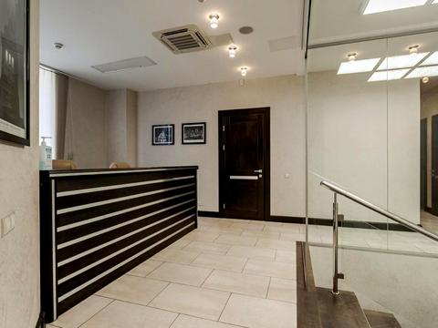 комерційна за адресою Валерія Лобановського просп. (Червонозоряний), 4-Б