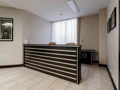 комерційна за адресою Валерія Лобановського просп. (Червонозоряний), 4-Б