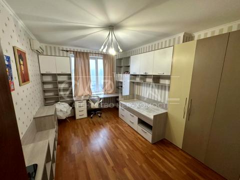 квартира за адресою Князів Острозьких вул. (Московська), 46/2