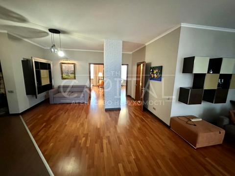 квартира за адресою Князів Острозьких вул. (Московська), 46/2